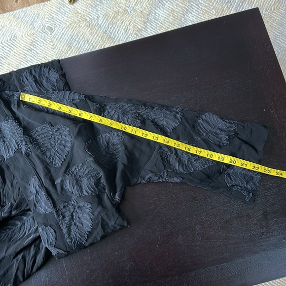 Aritzia Wilfred Durant Black Floral sheer Burn out  tie front Robe - Picture 14 of 15
